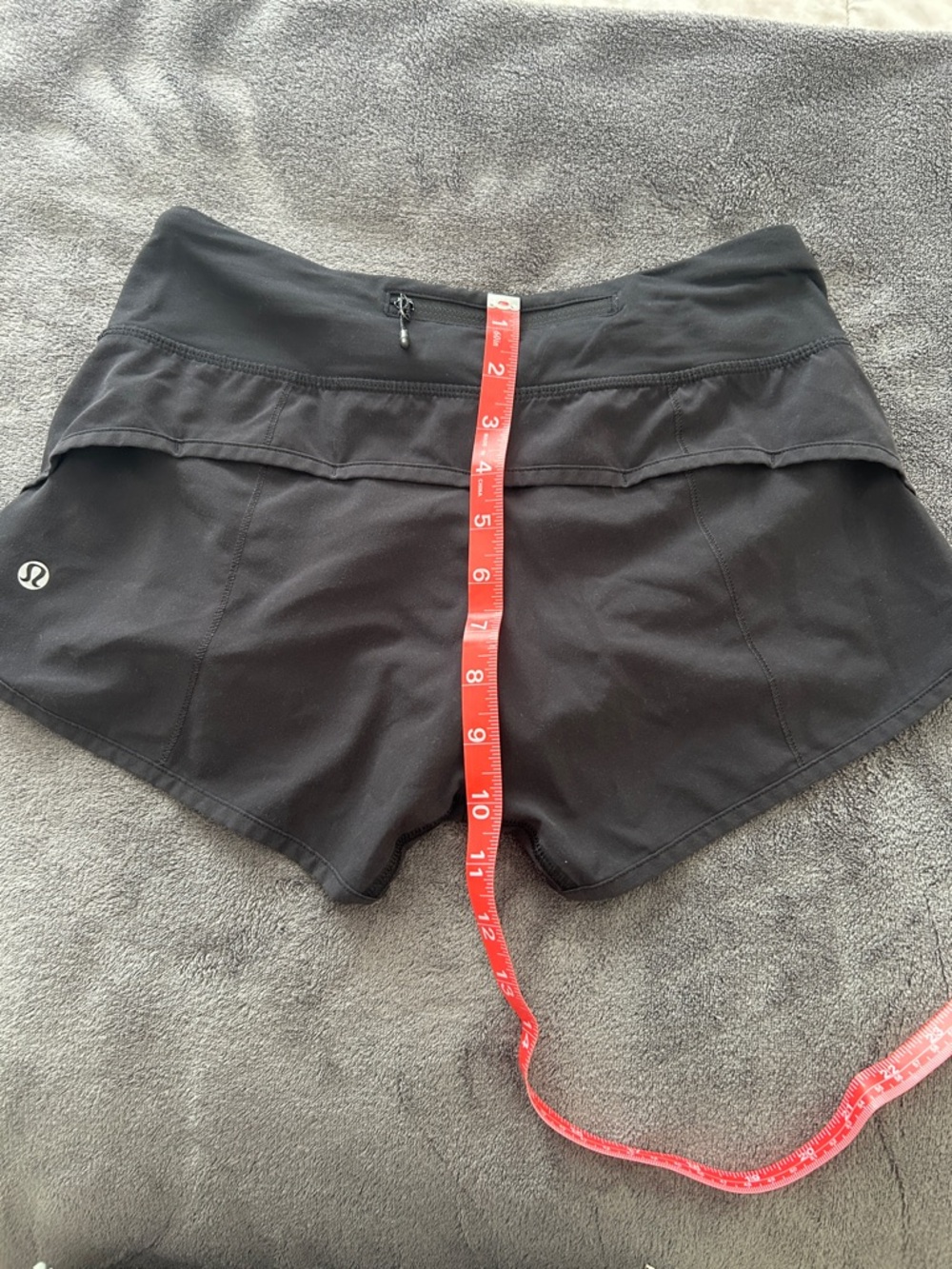 Lululemon shorts - Picture 8 of 8